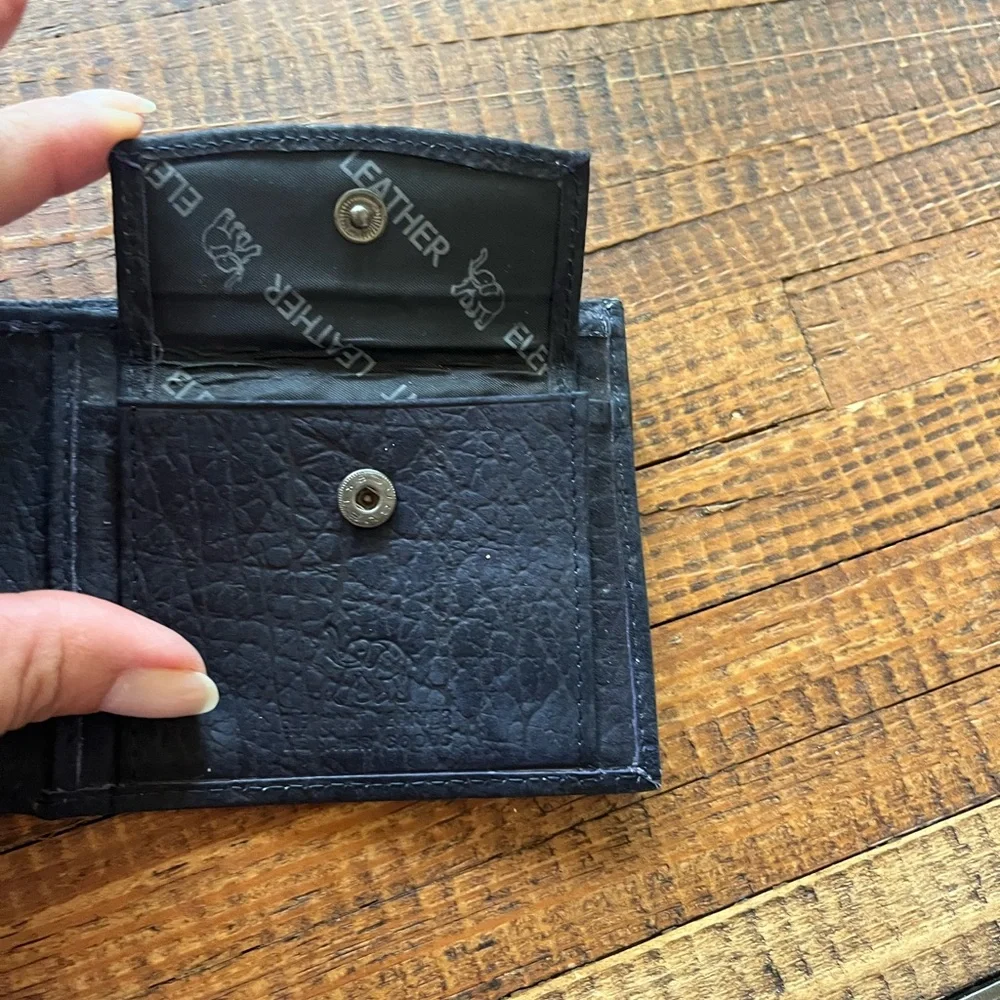 Genuine Leather Men's Bifold Wallet - Navy